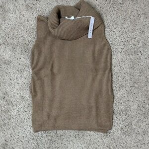 NWT Gilli Tan Ribbed Turtleneck Sweater S